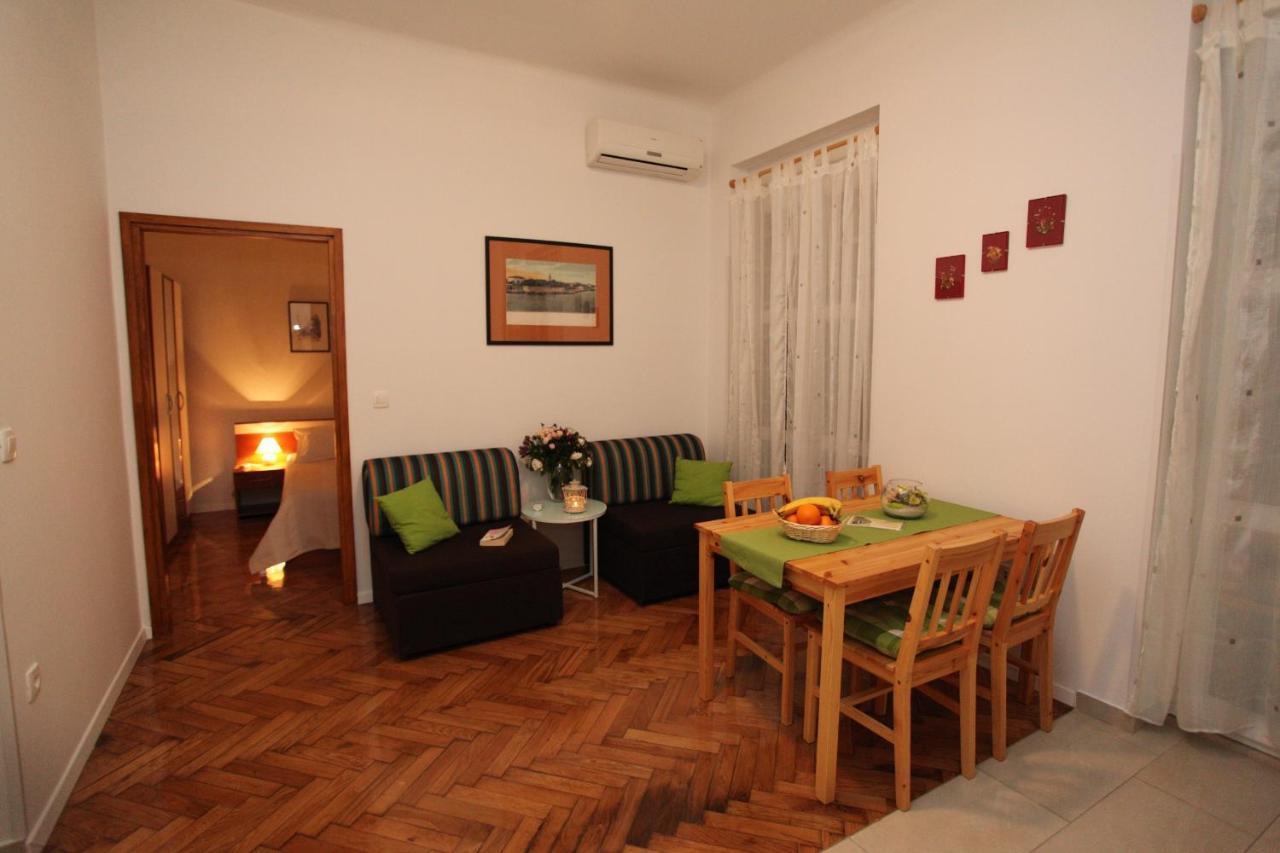Vincent Apt. In Old Town Centre Zára Szoba fotó