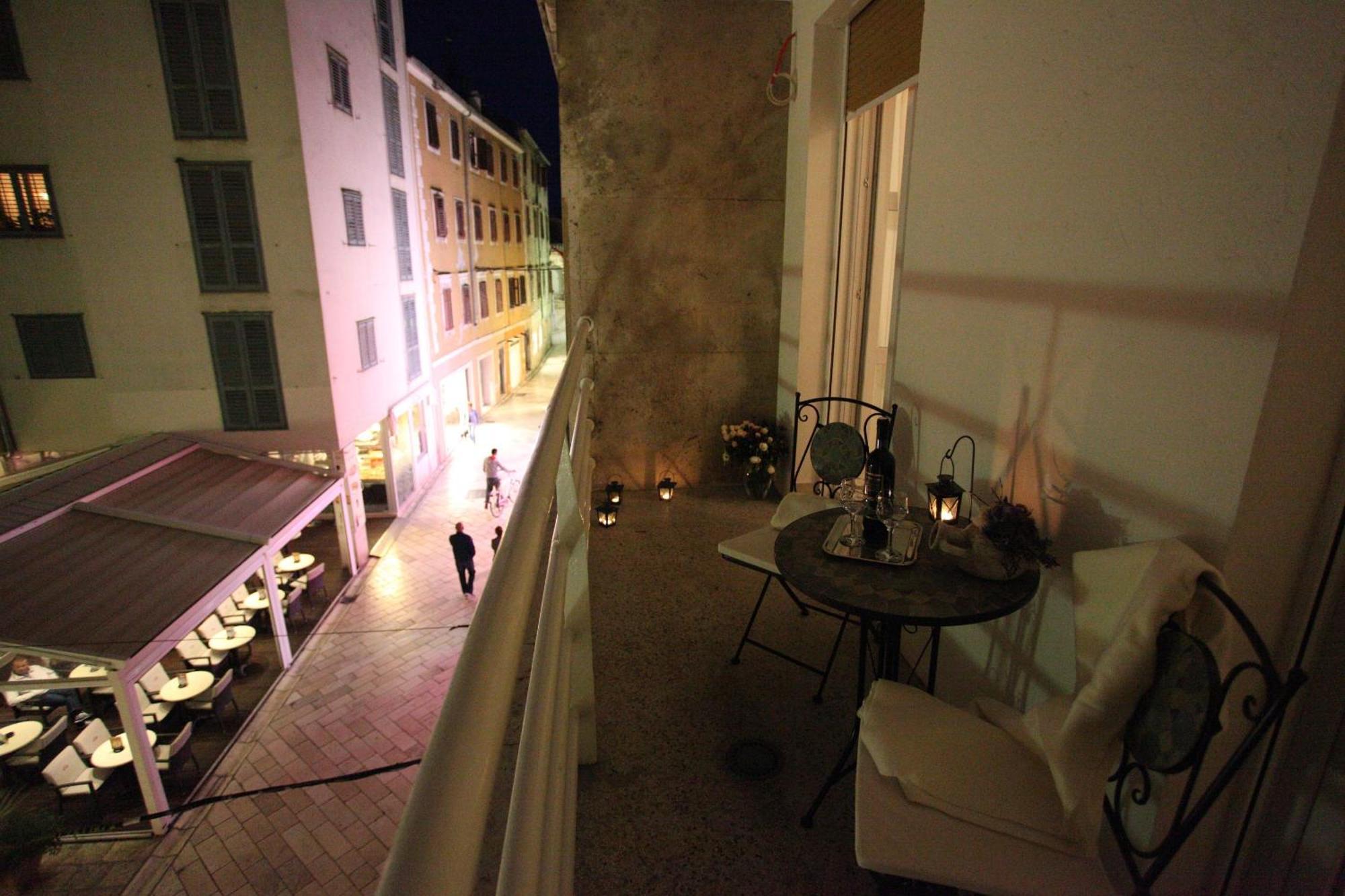 Vincent Apt. In Old Town Centre Zára Szoba fotó
